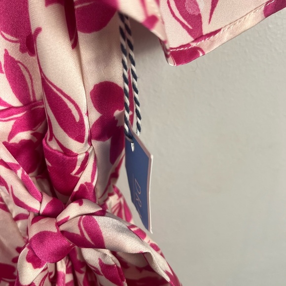 new DRAPER JAMES RSVP™ Flutter Sleeve Wrap Maxi Dress size Small Pink floral - Picture 4 of 7